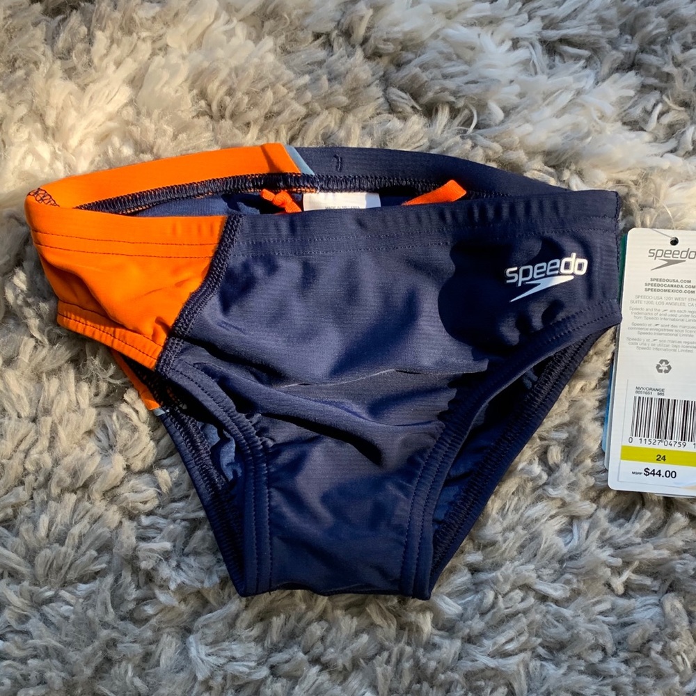 NWT Men’s Speedo Swimsuit Brief sz 24